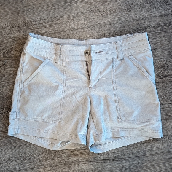 Columbia Hiking Shorts - Picture 1 of 4